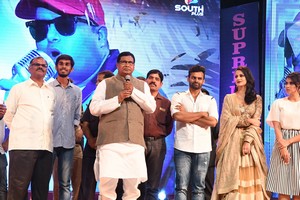 Celebrities at Thikka Audio Launch
